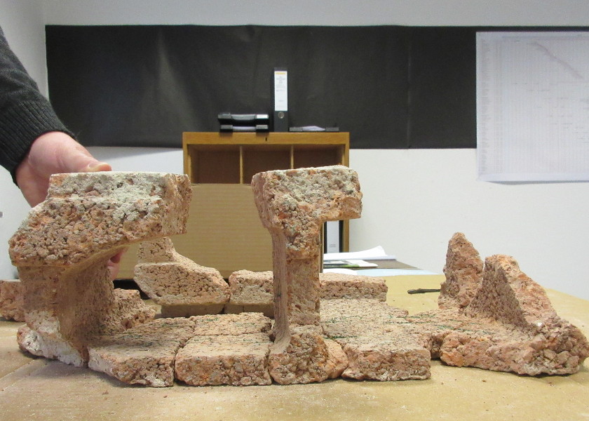 Alte Bauteile der Hohlkörperdecke des Neuwirtshauses.
