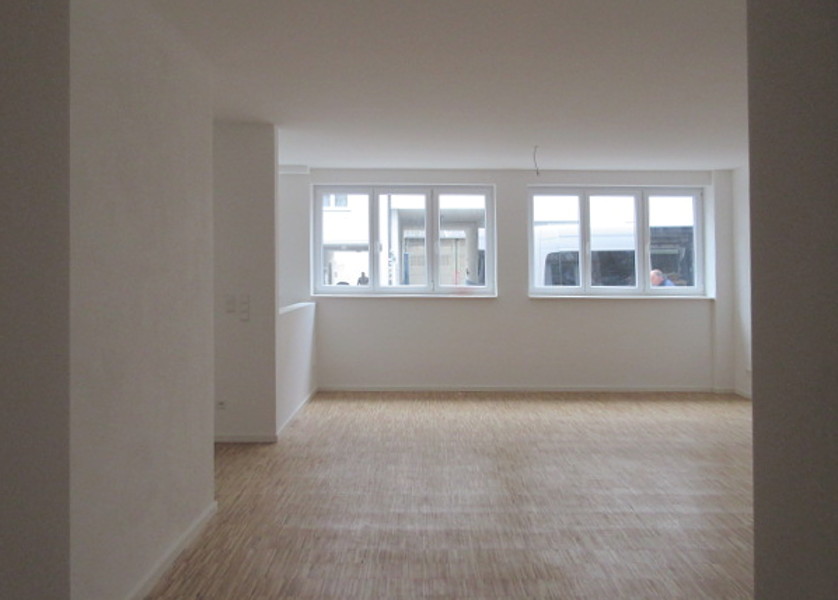 Das Werkstattabteil nach dem Umbau in ein Wohnzimmer.
