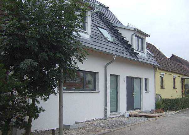 Reihenmittelhaus mit Gauben.