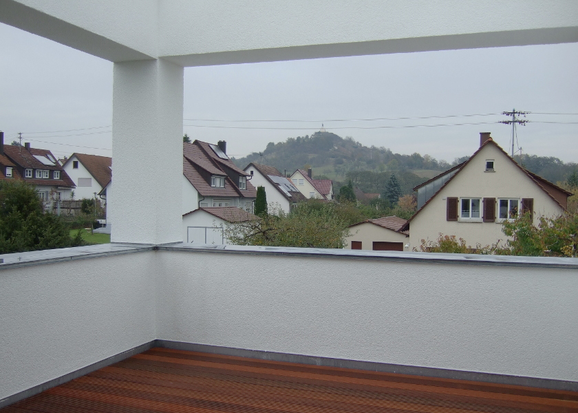Balkon Aussicht aus dem modernen Wohnhaus.